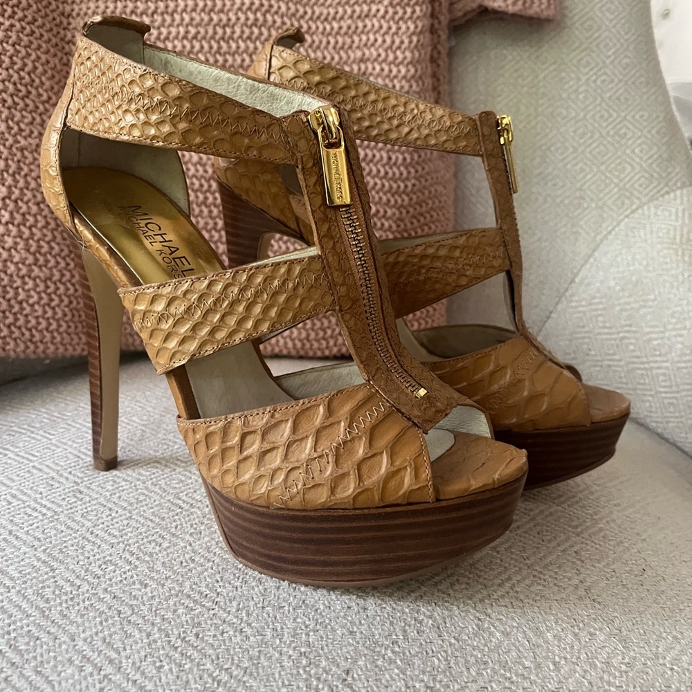 Michael Kors Tan Textured Platform Heels